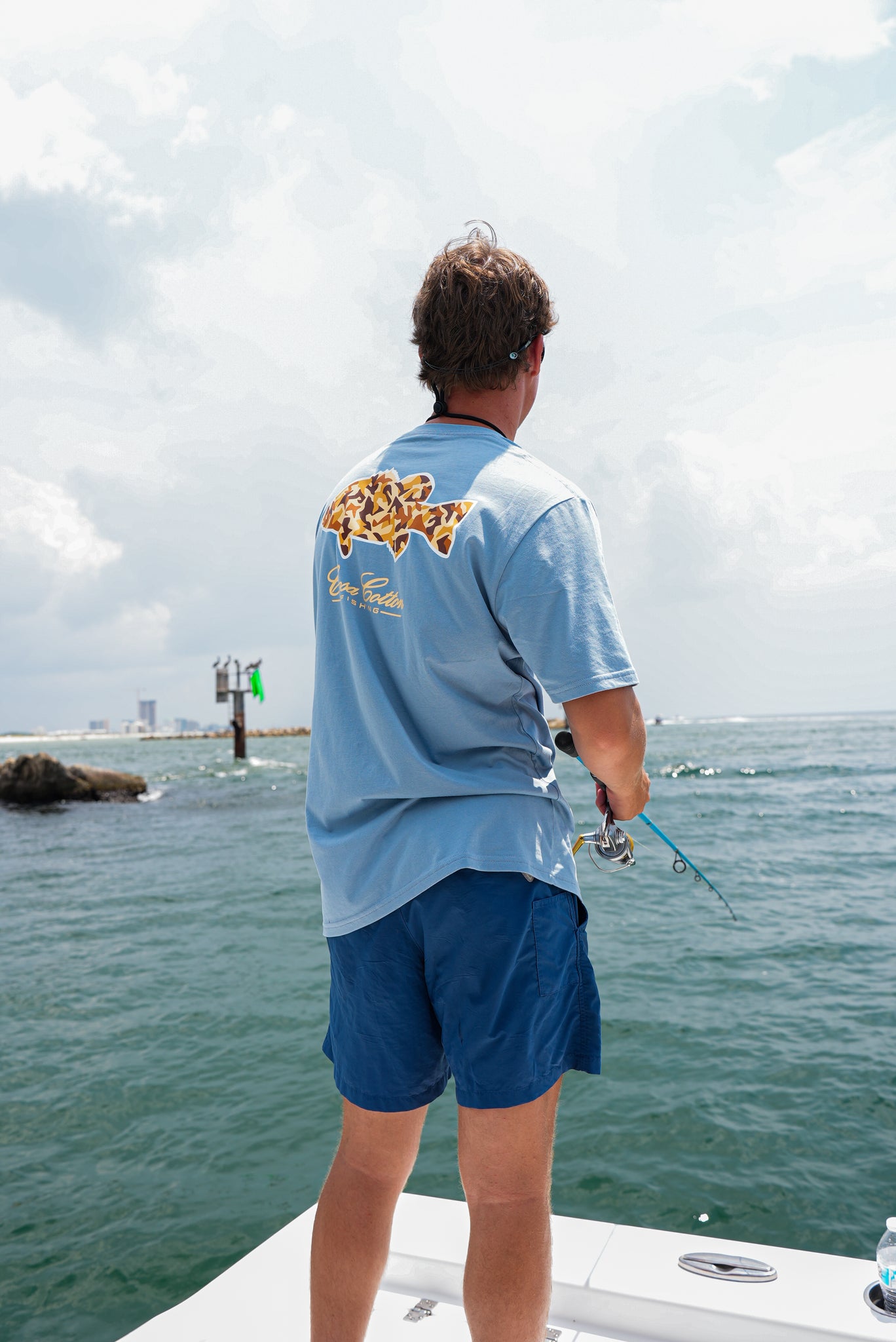 Short Sleeve Pocket Tee | Duck Camo Bass | Denim